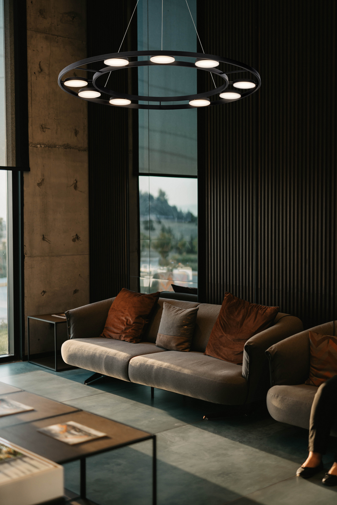interior_MOD070PL-L63B3K_standard_1.jpeg